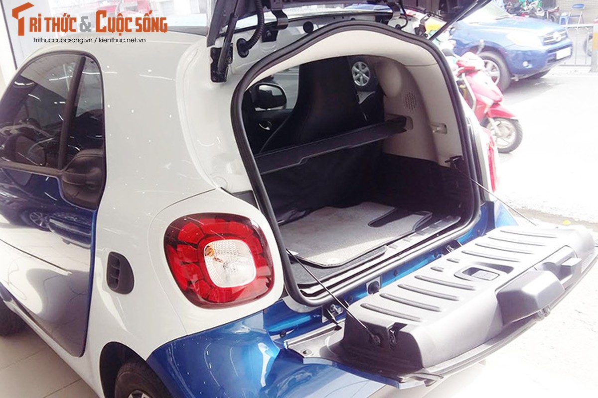 “Xe hop” Smart fortwo 2016 tien ty dau tien tai VN-Hinh-14